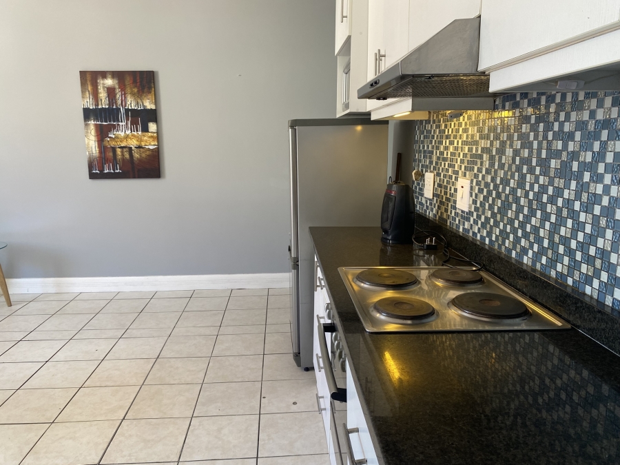 To Let 1 Bedroom Property for Rent in Zonnebloem Western Cape